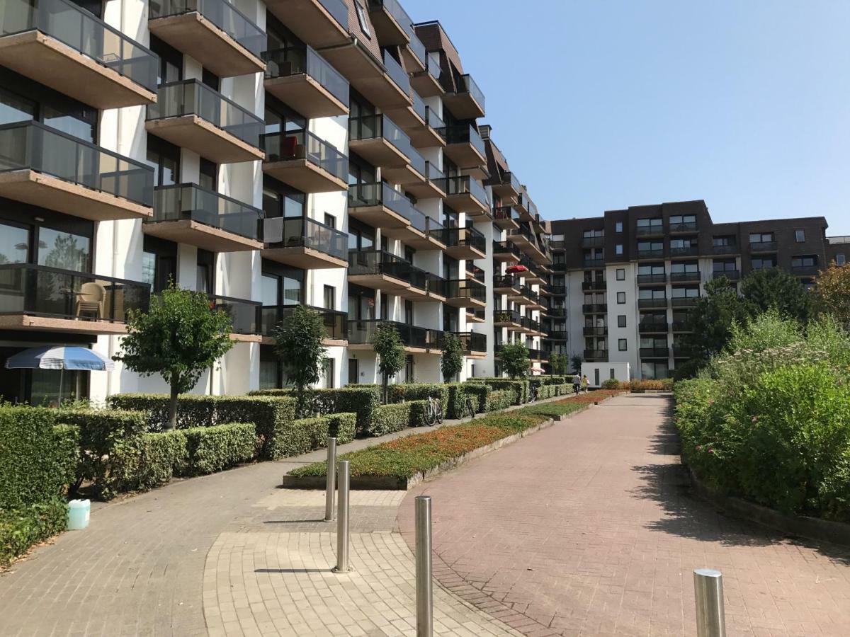 Recent Vernieuwd Appartement Met Zeezicht En Een Gratis Parkeerplaats Коксейде Экстерьер фото
