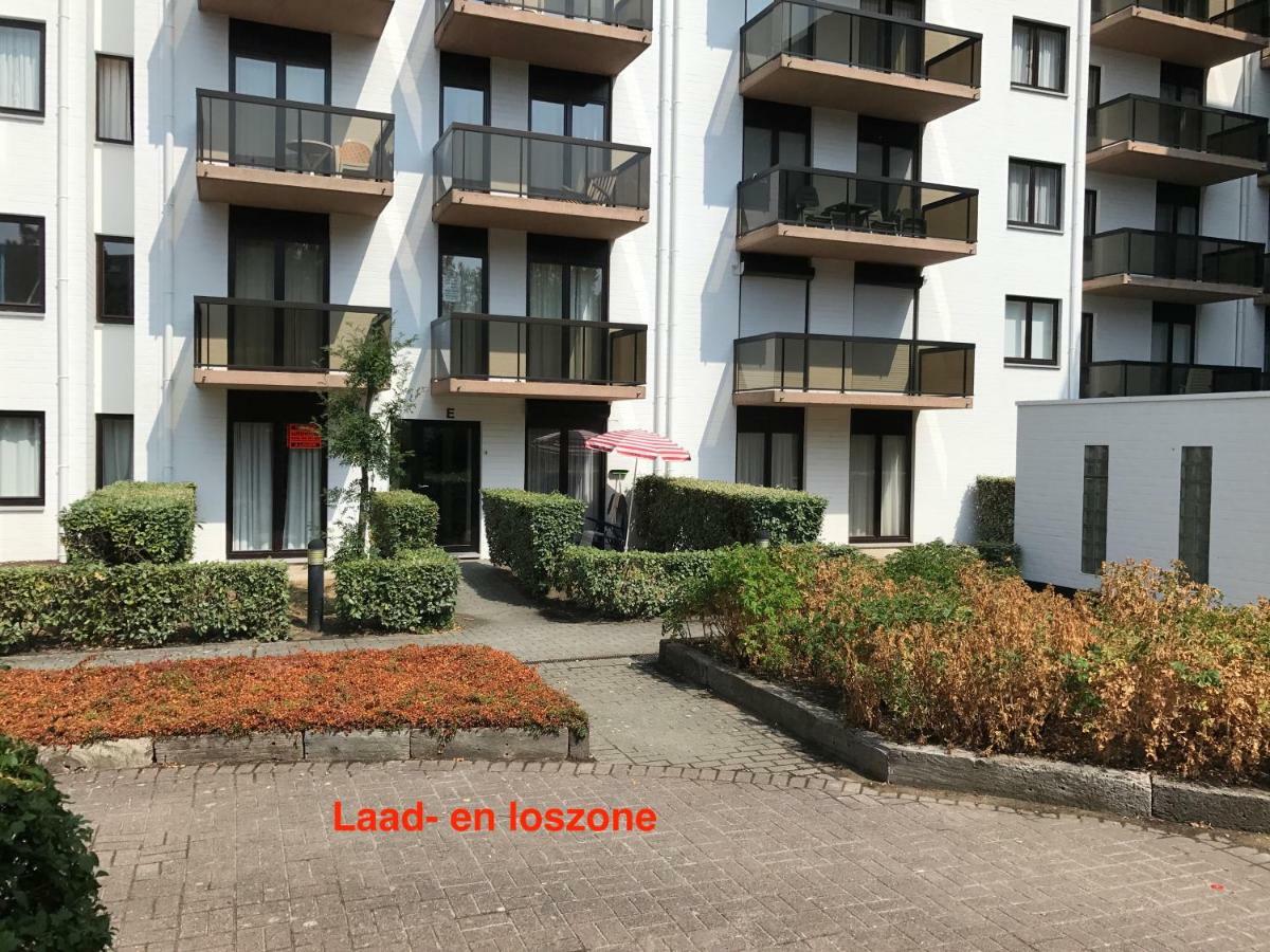 Recent Vernieuwd Appartement Met Zeezicht En Een Gratis Parkeerplaats Коксейде Экстерьер фото