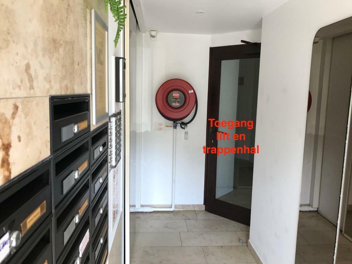 Recent Vernieuwd Appartement Met Zeezicht En Een Gratis Parkeerplaats Коксейде Экстерьер фото
