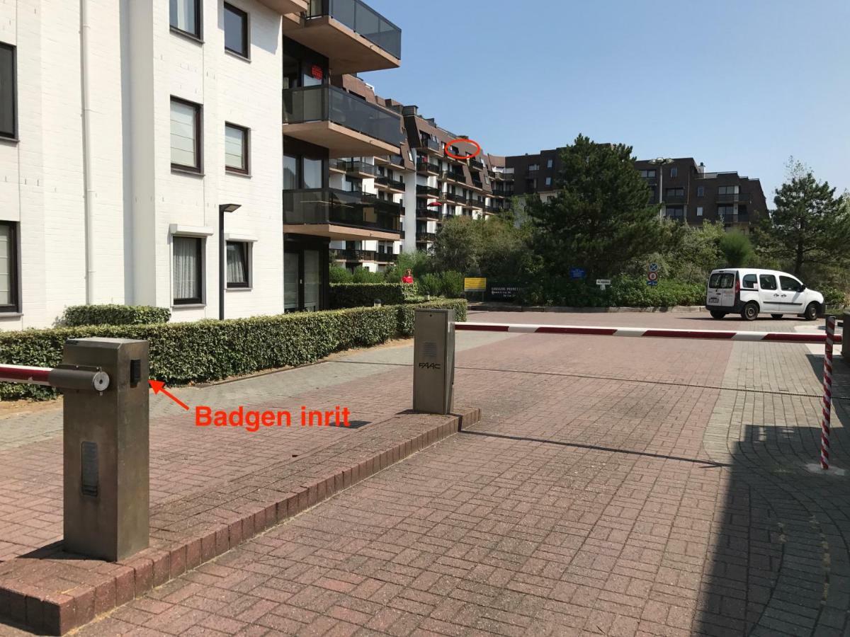 Recent Vernieuwd Appartement Met Zeezicht En Een Gratis Parkeerplaats Коксейде Экстерьер фото